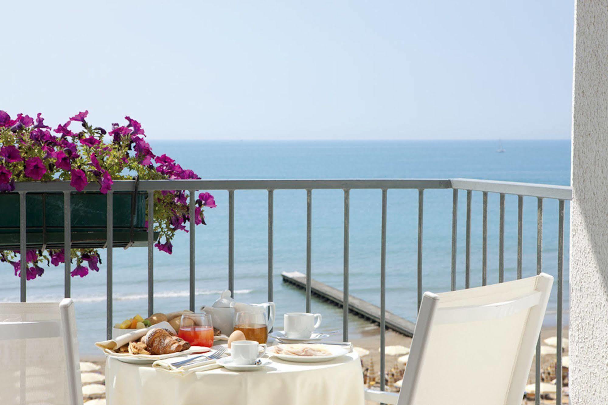 Victoria Frontemare Beach & Spa Hotel Jesolo Eksteriør billede