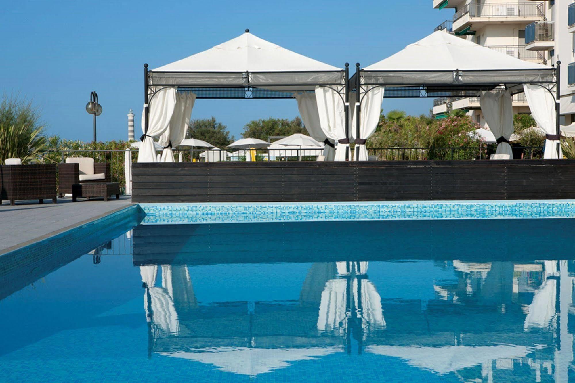Victoria Frontemare Beach & Spa Hotel Jesolo Eksteriør billede
